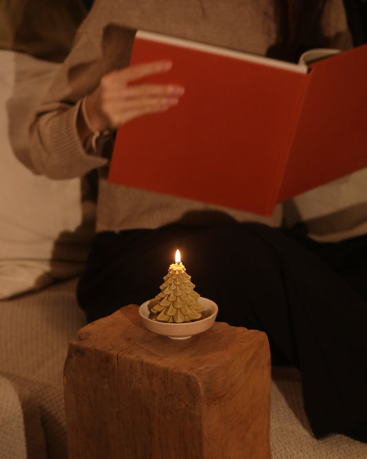 White Orange Scent Christmas Candle